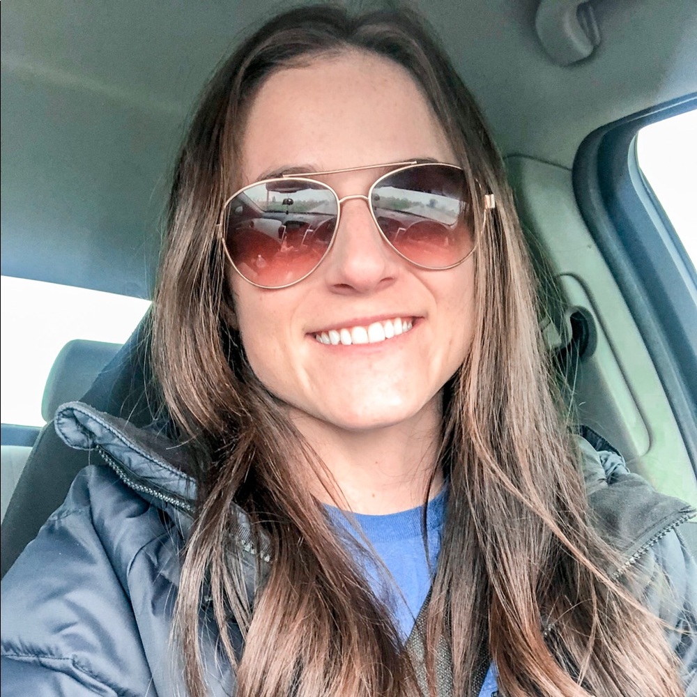 Meet your Posher, Kara